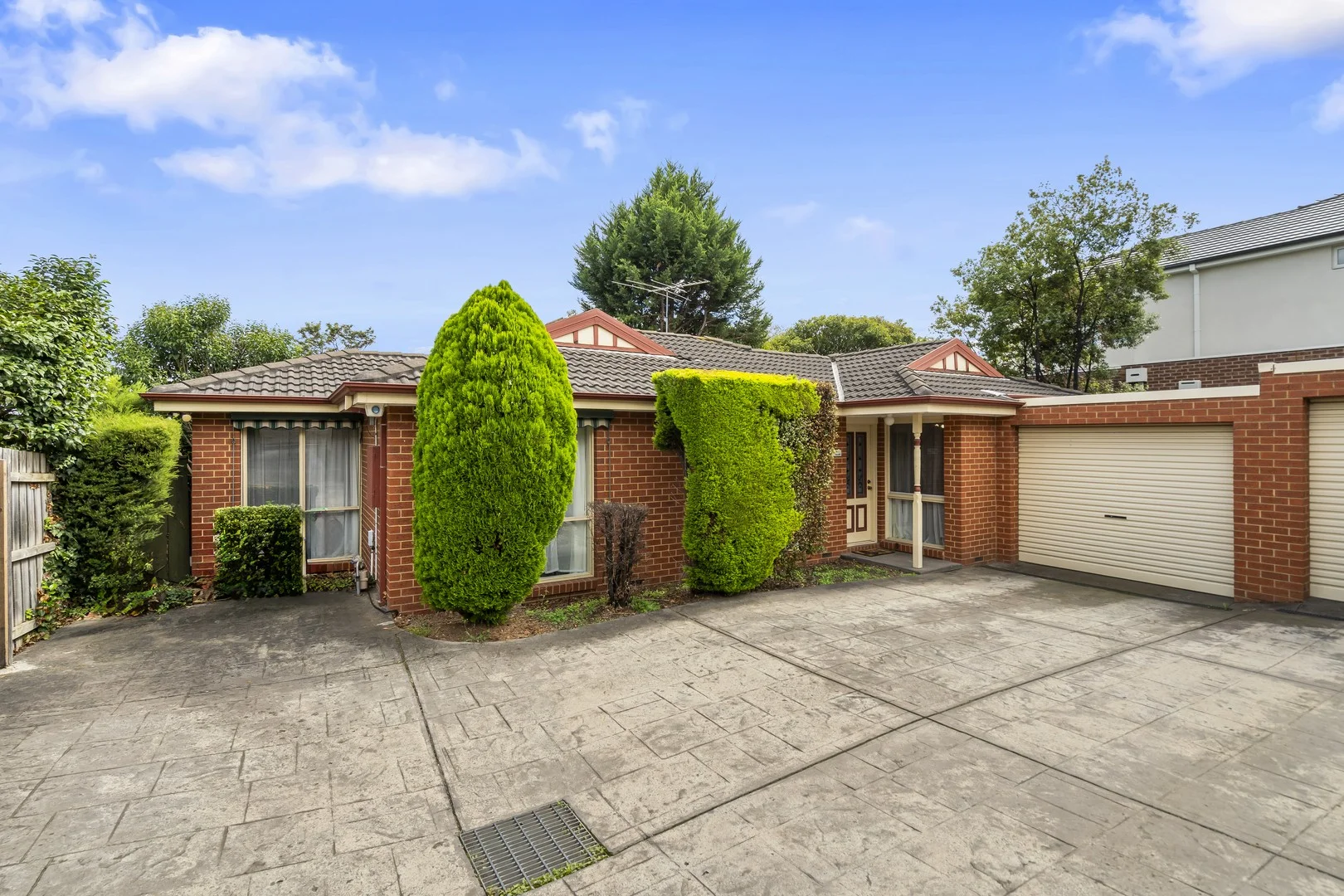 2/14 Minerva Crescent, Vermont South VIC 3133