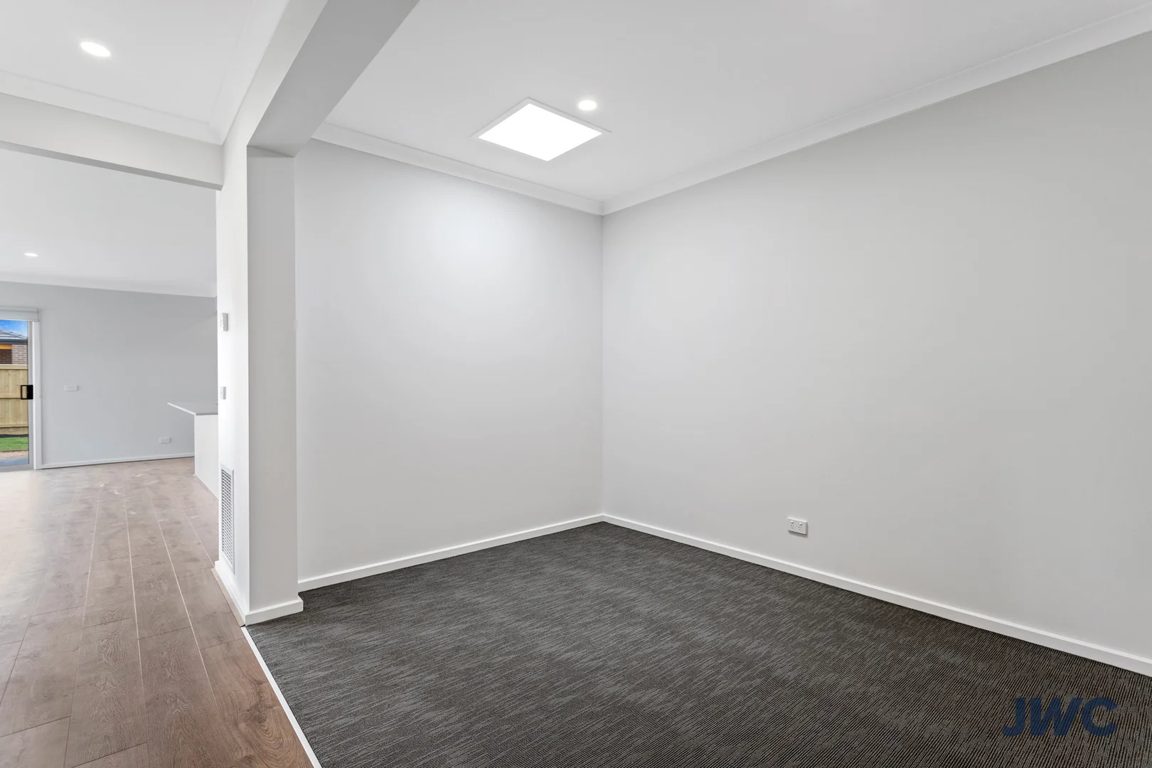 6 Horton Drive, Werribee VIC 3030 photo 5