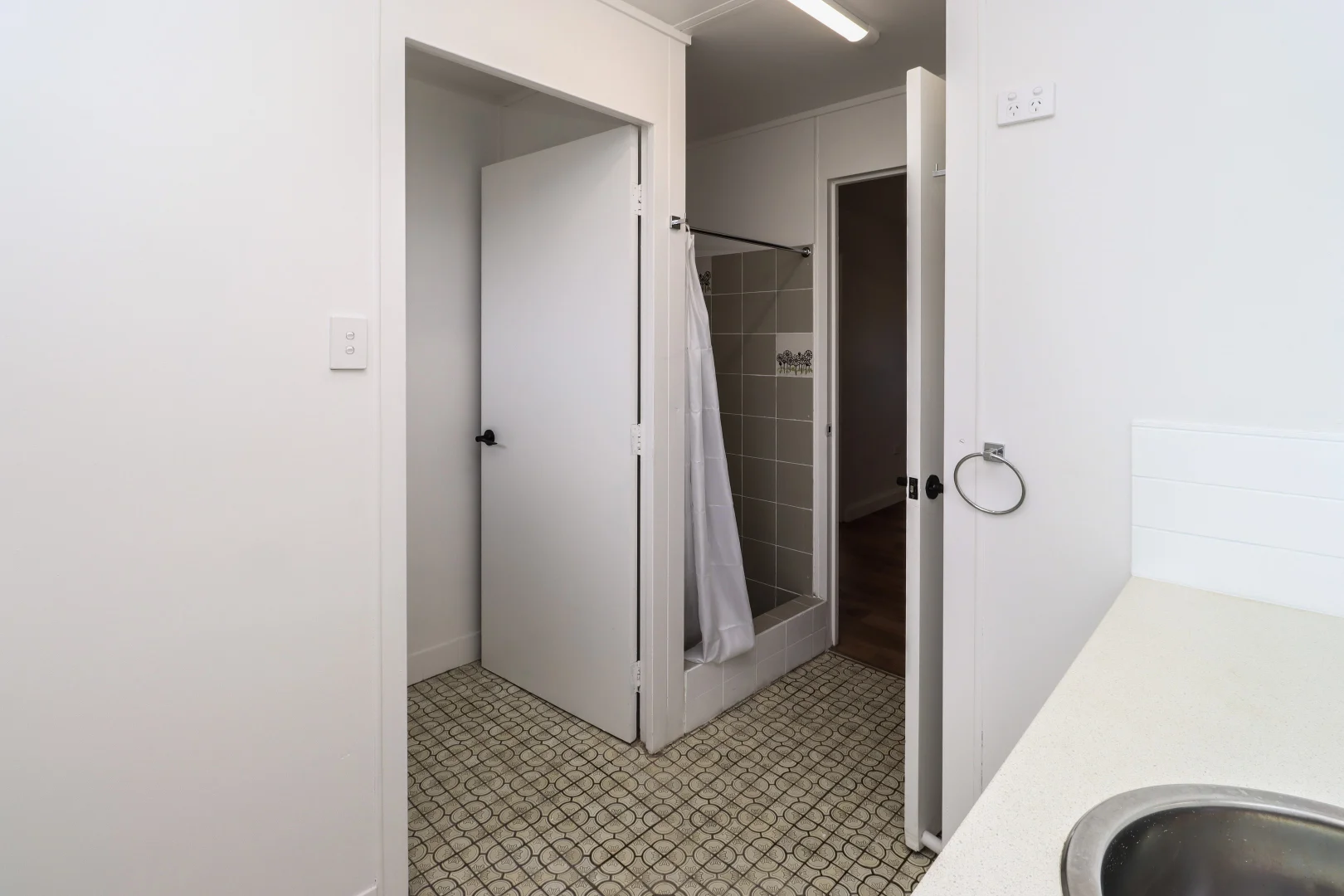 Additional image 4 of Unit 2/76 Buckley Avenue, Mount Isa QLD 4825