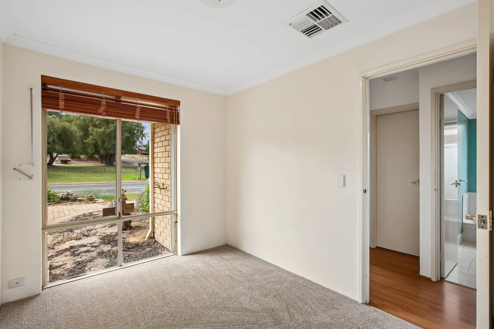 Additional image 8 of 165 Parmelia Avenue, Parmelia WA 6167