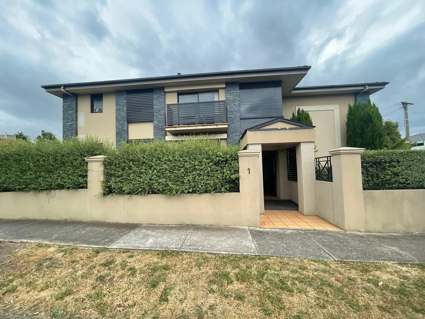 2/1 Collins Street, Essendon VIC 3040