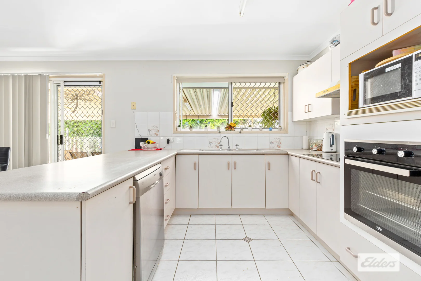 Additional image 2 of 6 Edmonston Drive, Emerald QLD 4720