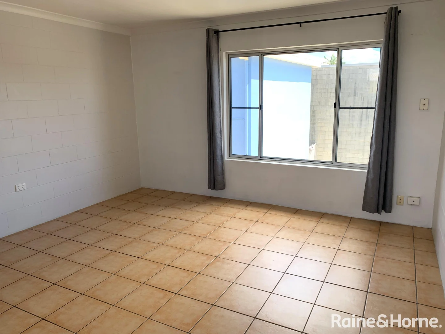 Additional image 2 of 4/29 Off Street, Gladstone Central QLD 4680