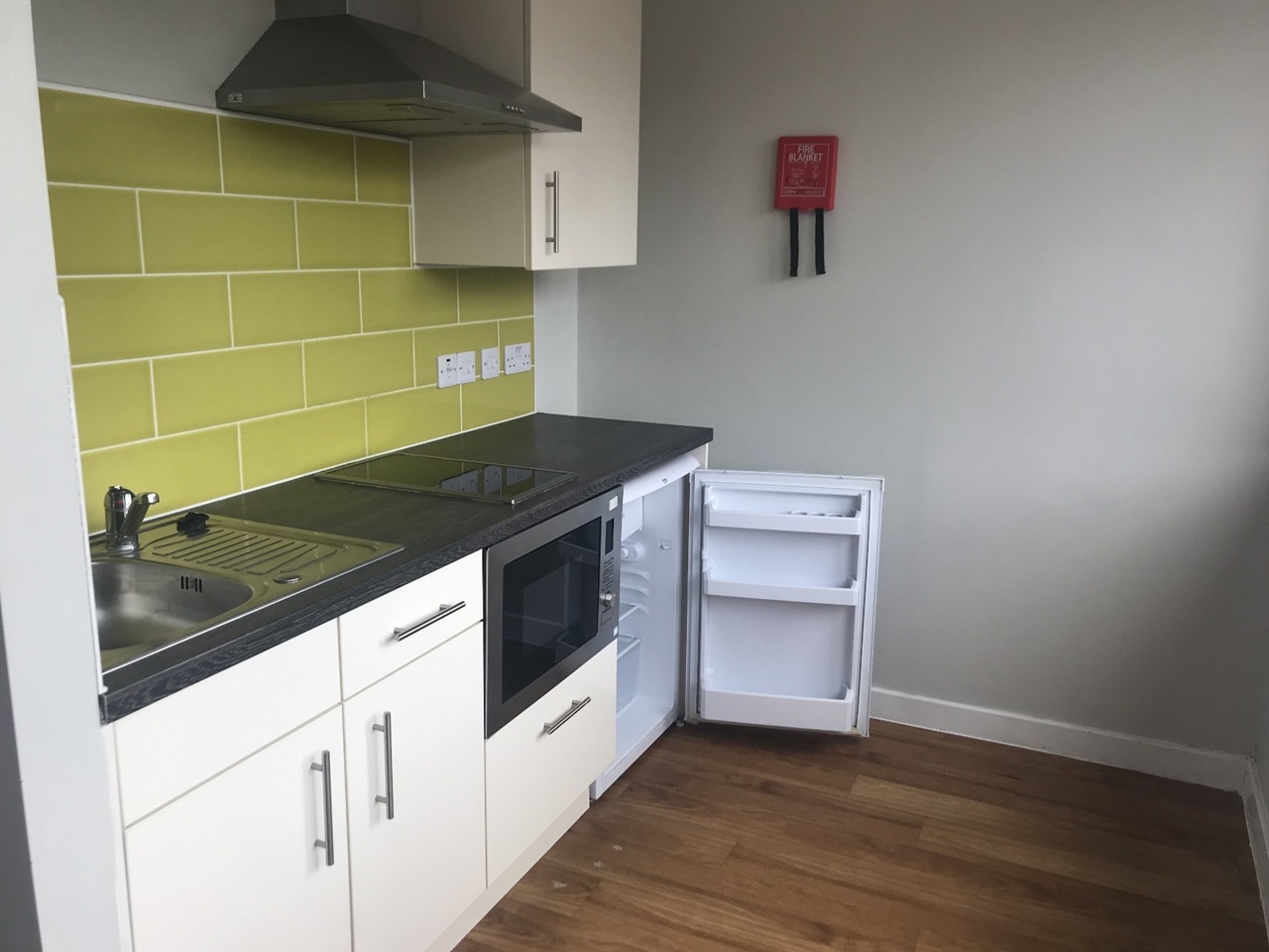 Studio Flat, Hounds Gate, NG1, N1 7GU photo 5