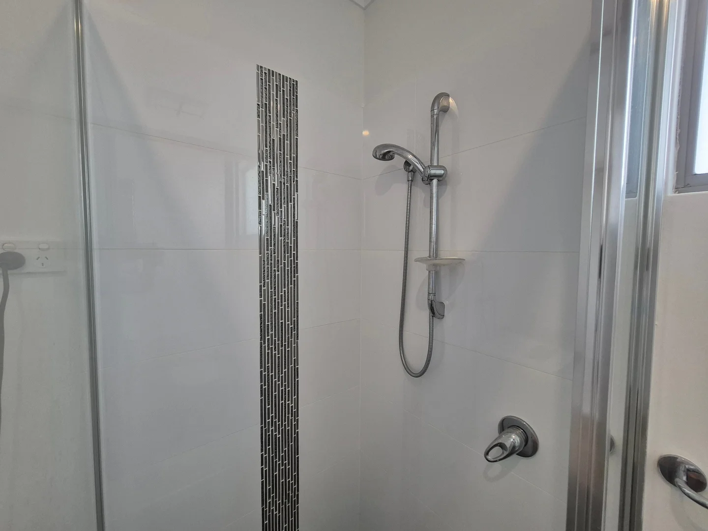 Additional image 23 of 5/360 hardey road, Cloverdale WA 6105