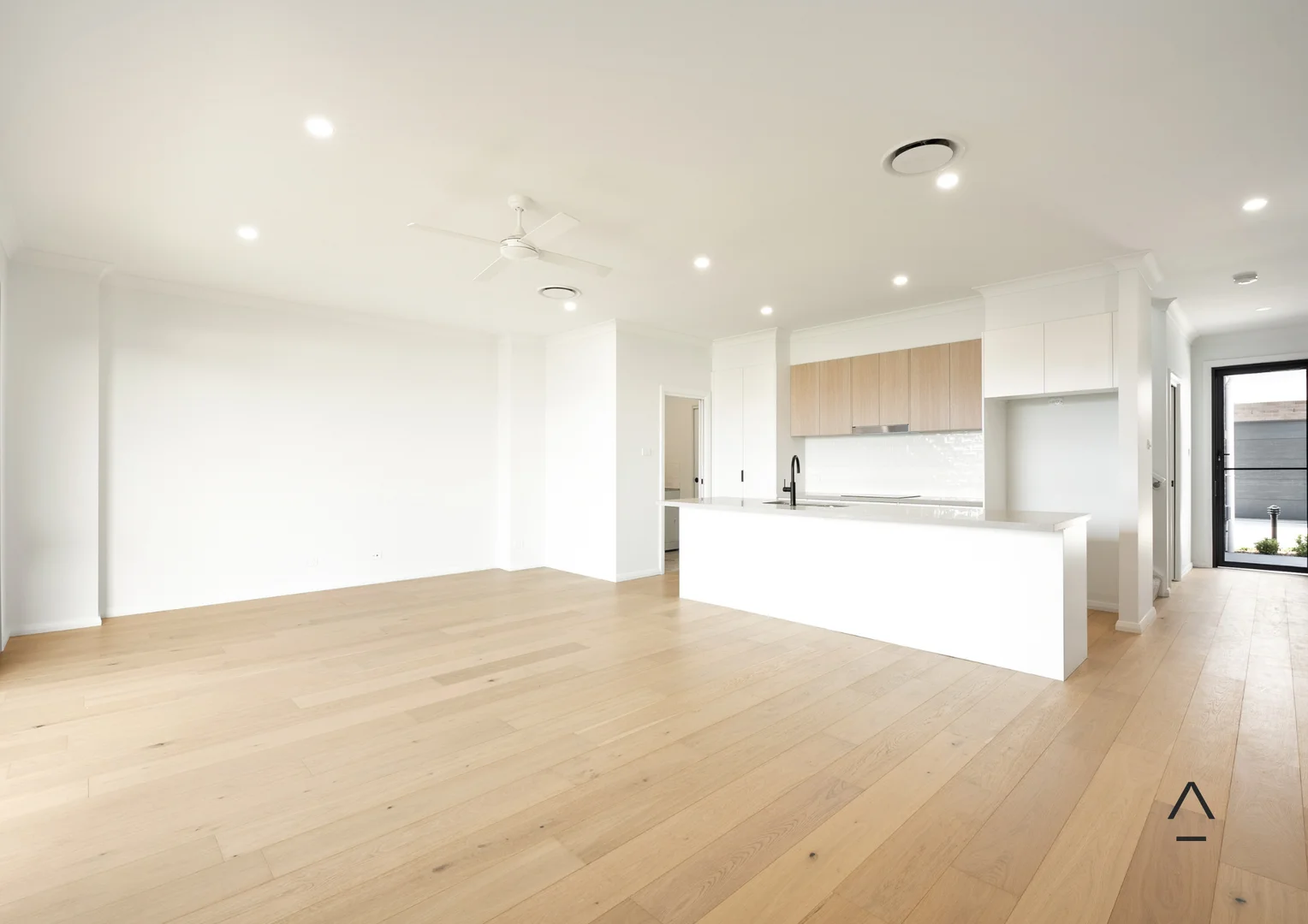 Additional image 2 of 7/33 Walker St, Warners Bay NSW 2282
