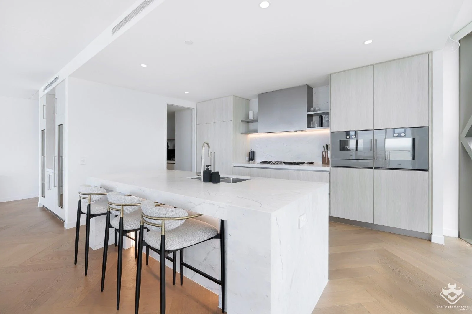Additional image 9 of 16/2 Charles Avenue, Broadbeach QLD 4218