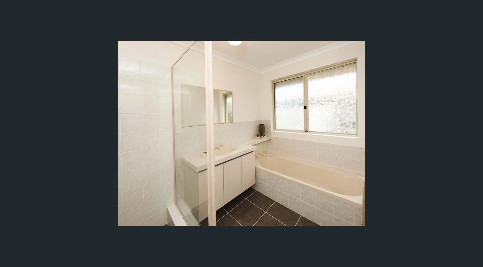 4 Benalla Place, Rockingham WA 6168 photo 5