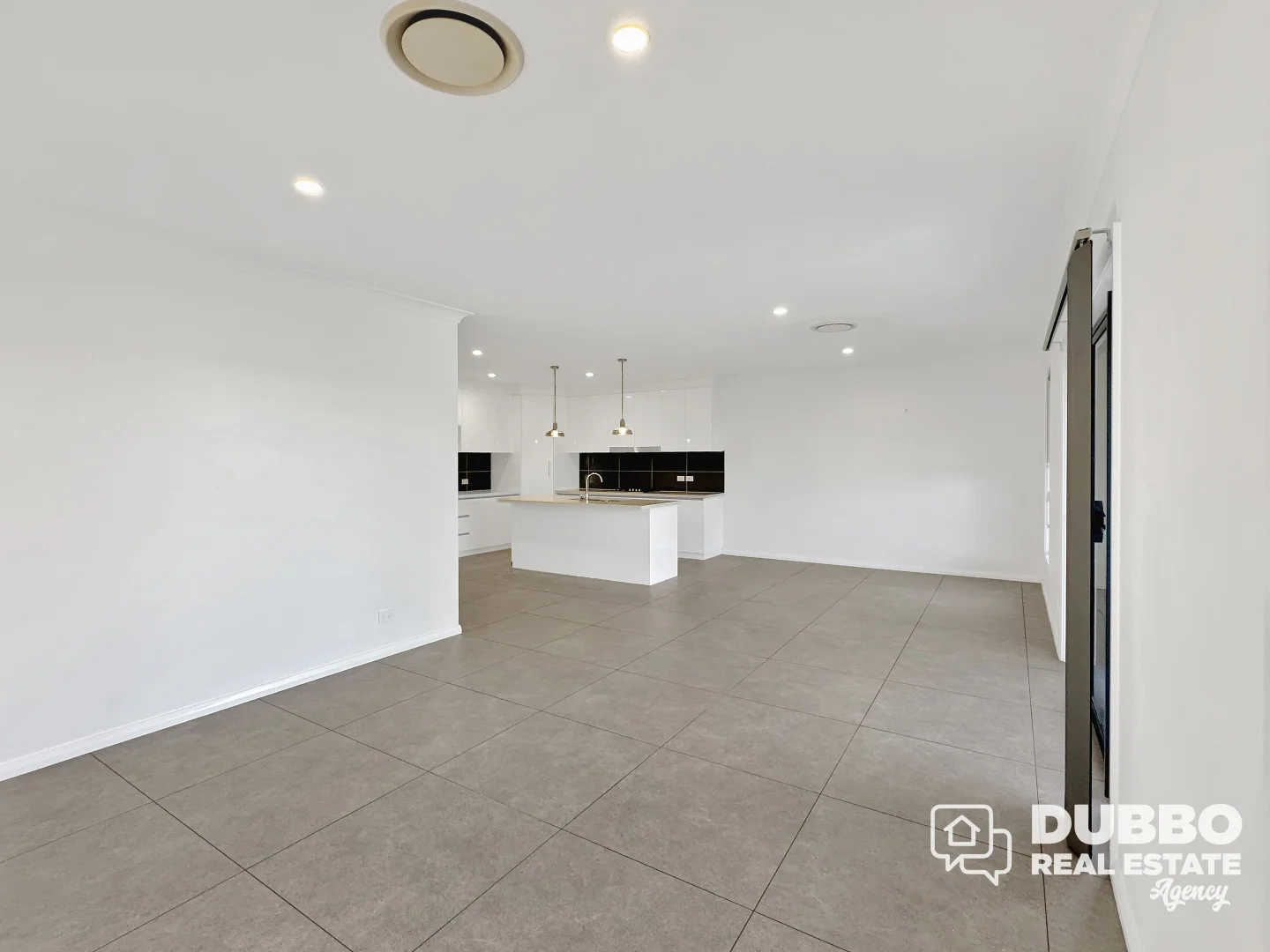 Additional image 2 of 40 Fountain Circuit, Dubbo NSW 2830