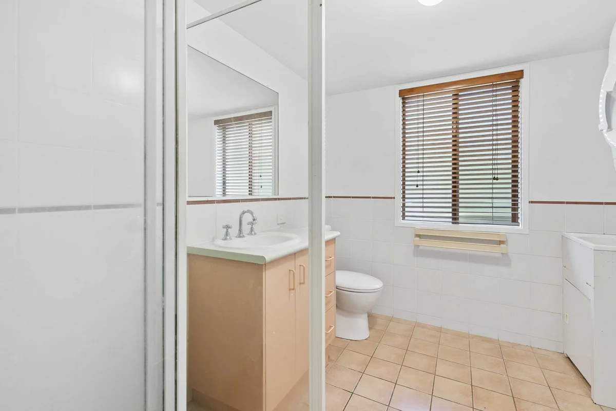 Additional image 11 of 4/1 Burrabee Street, Burleigh Heads QLD 4220