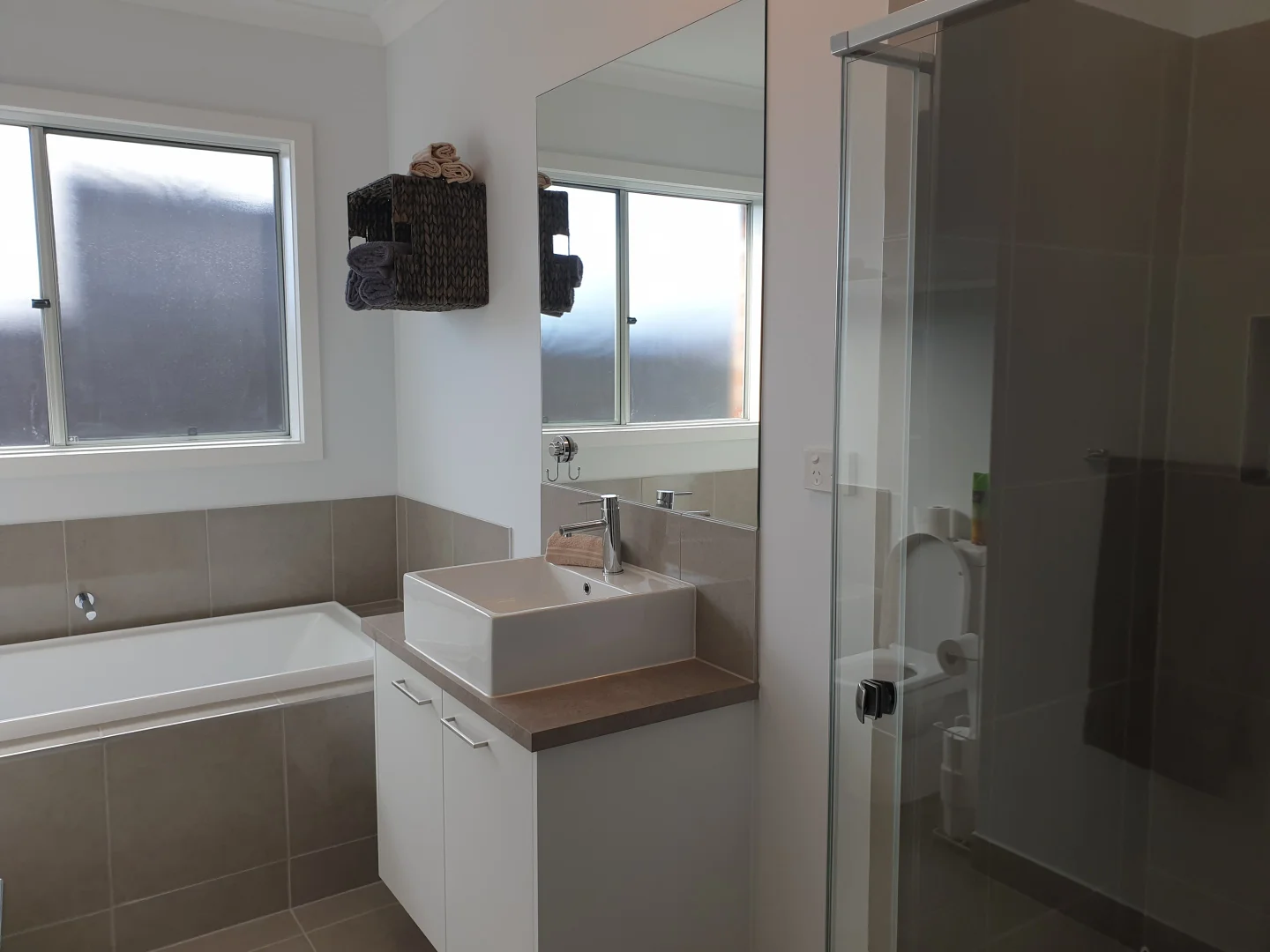 Additional image 4 of 2 Rennick Avenue, Kyneton VIC 3444