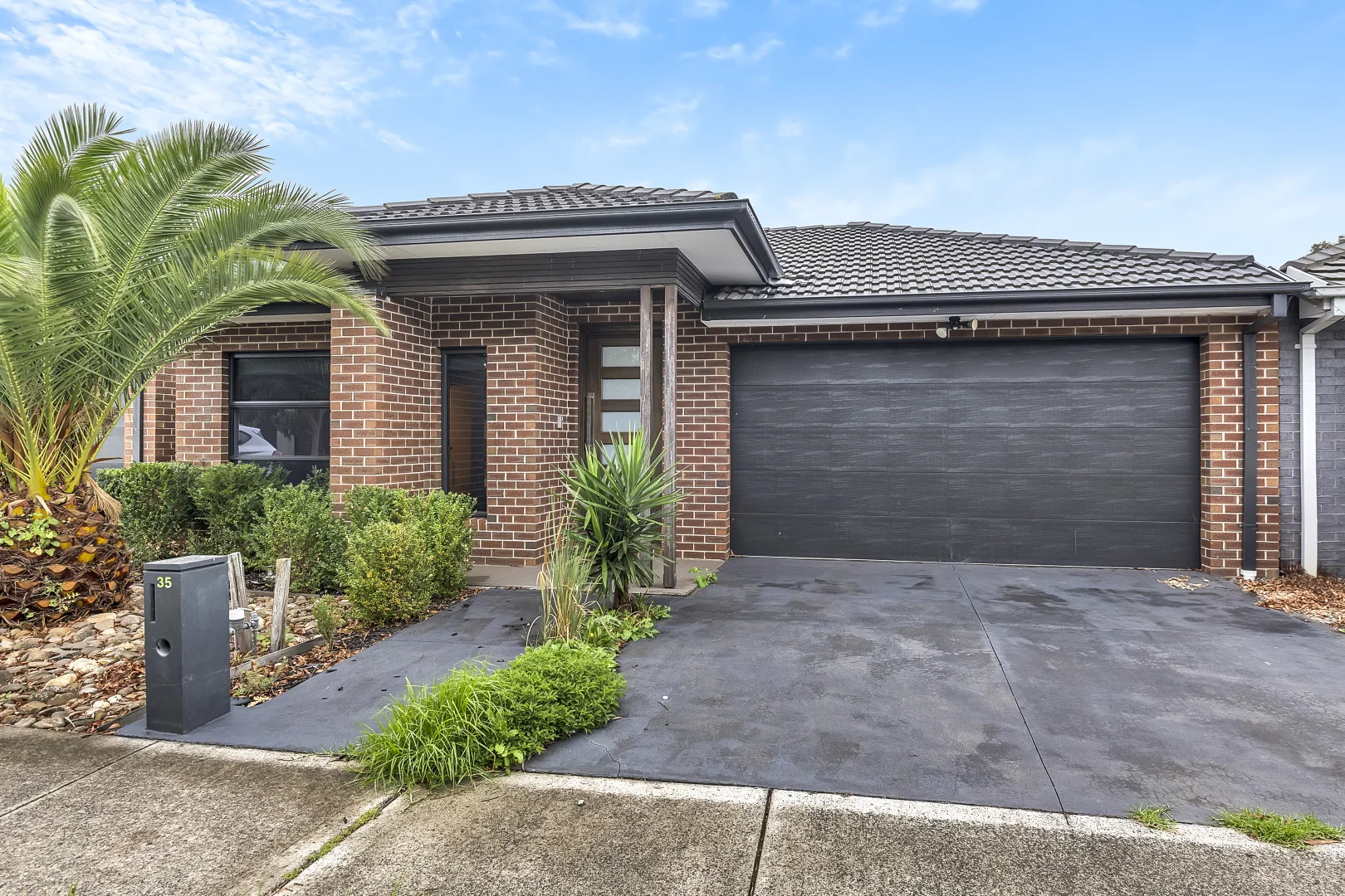 Additional image 2 of 35 Lemon Myrtle Way, Craigieburn VIC 3064