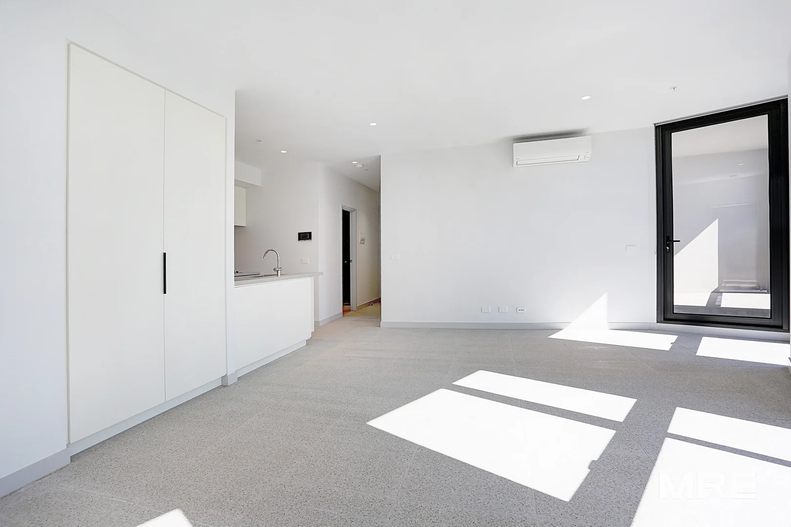 Additional image 2 of 907/138 Ferrars Street, South Melbourne VIC 3205