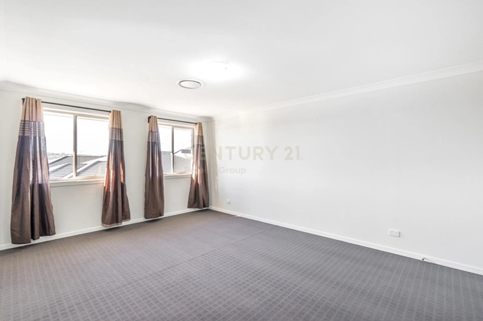 24 Richards Loop, Oran Park NSW 2570 photo 5