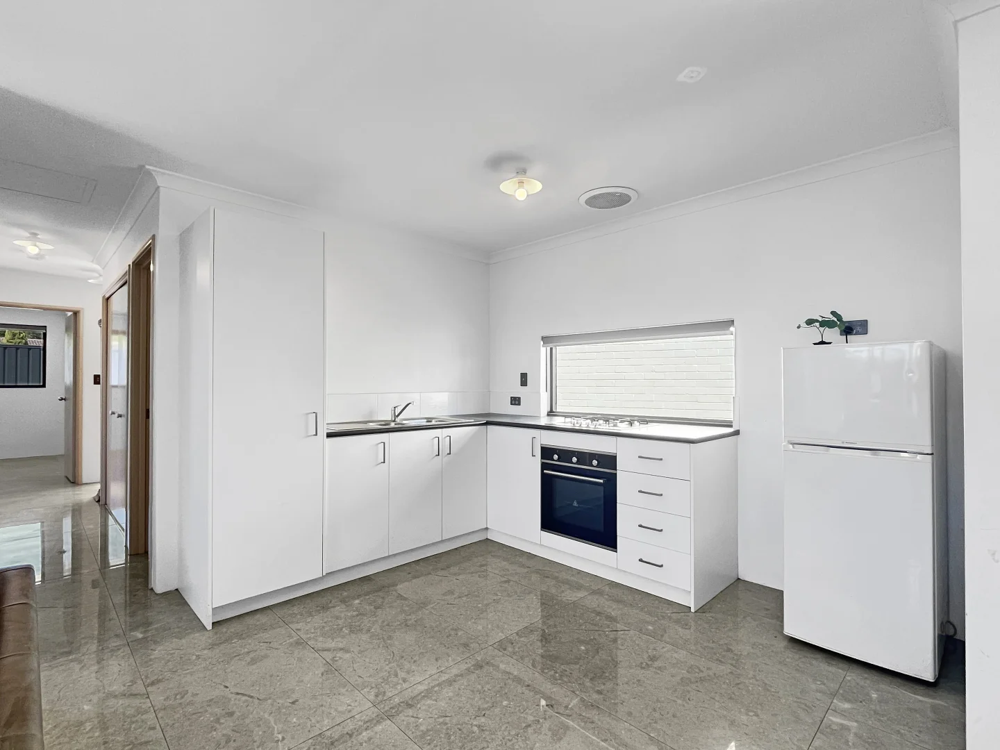 Additional image 3 of 187 Schruth St S, Armadale WA 6112