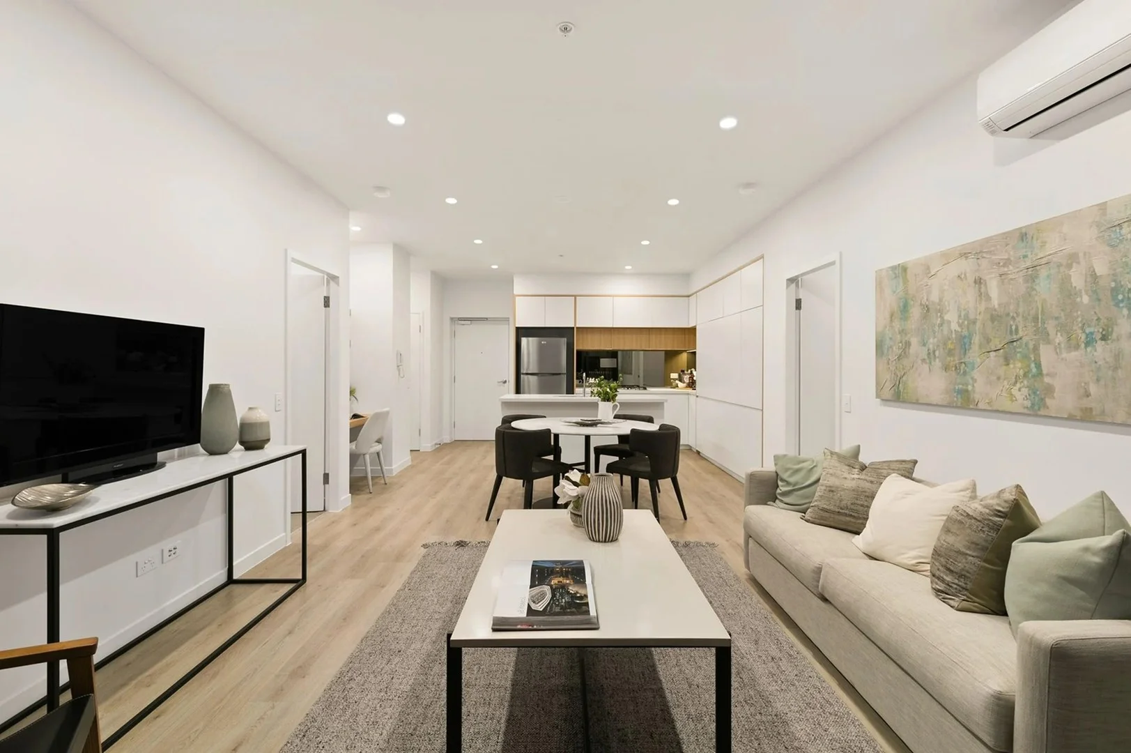 108/81B Lord Sheffield Circuit, Penrith NSW 2750