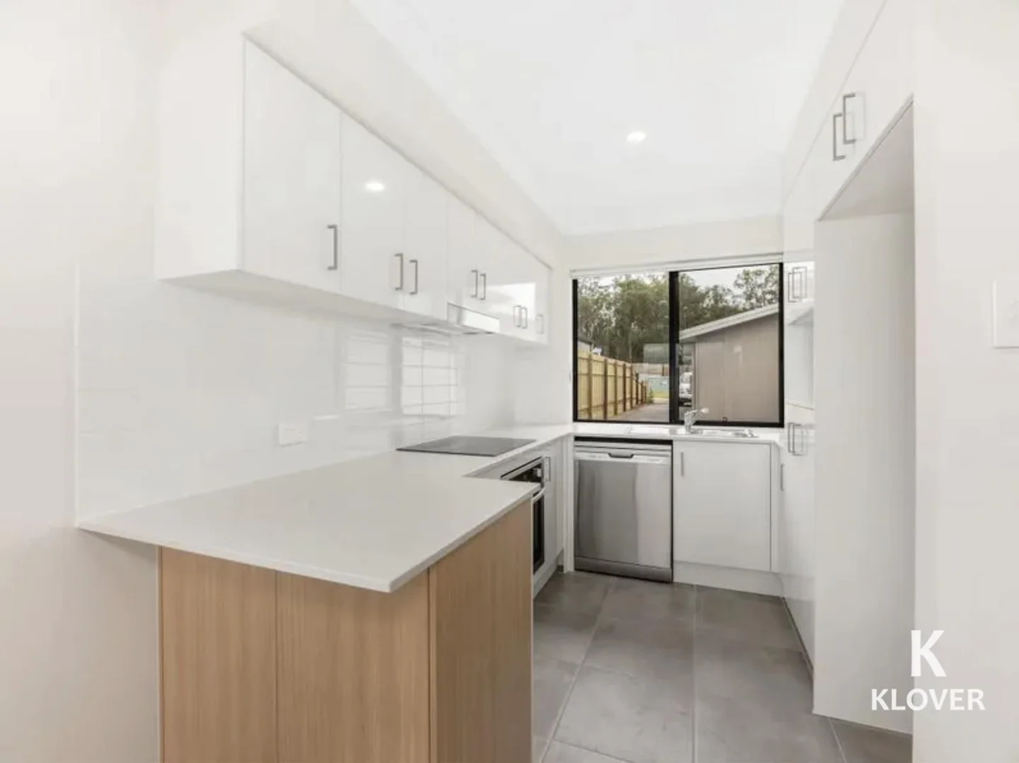 1/27 Nevada Rd, Park Ridge QLD 4125 photo 2
