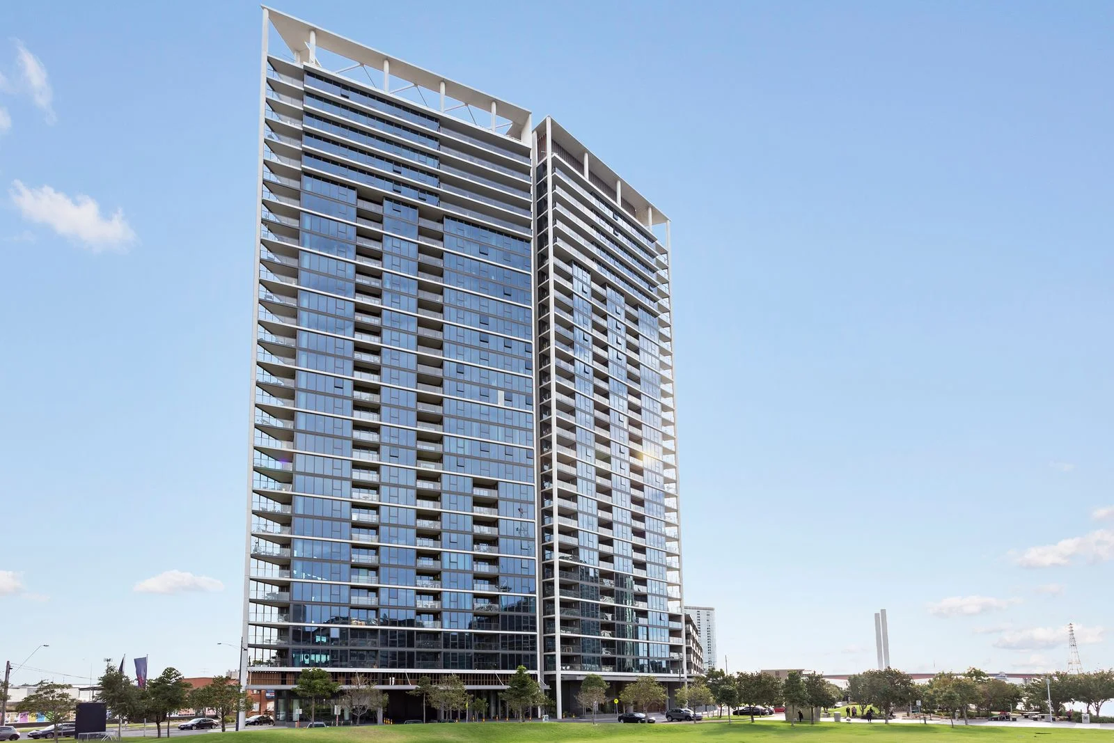 2B2B/1 Point Park Crescent, Docklands VIC 3008