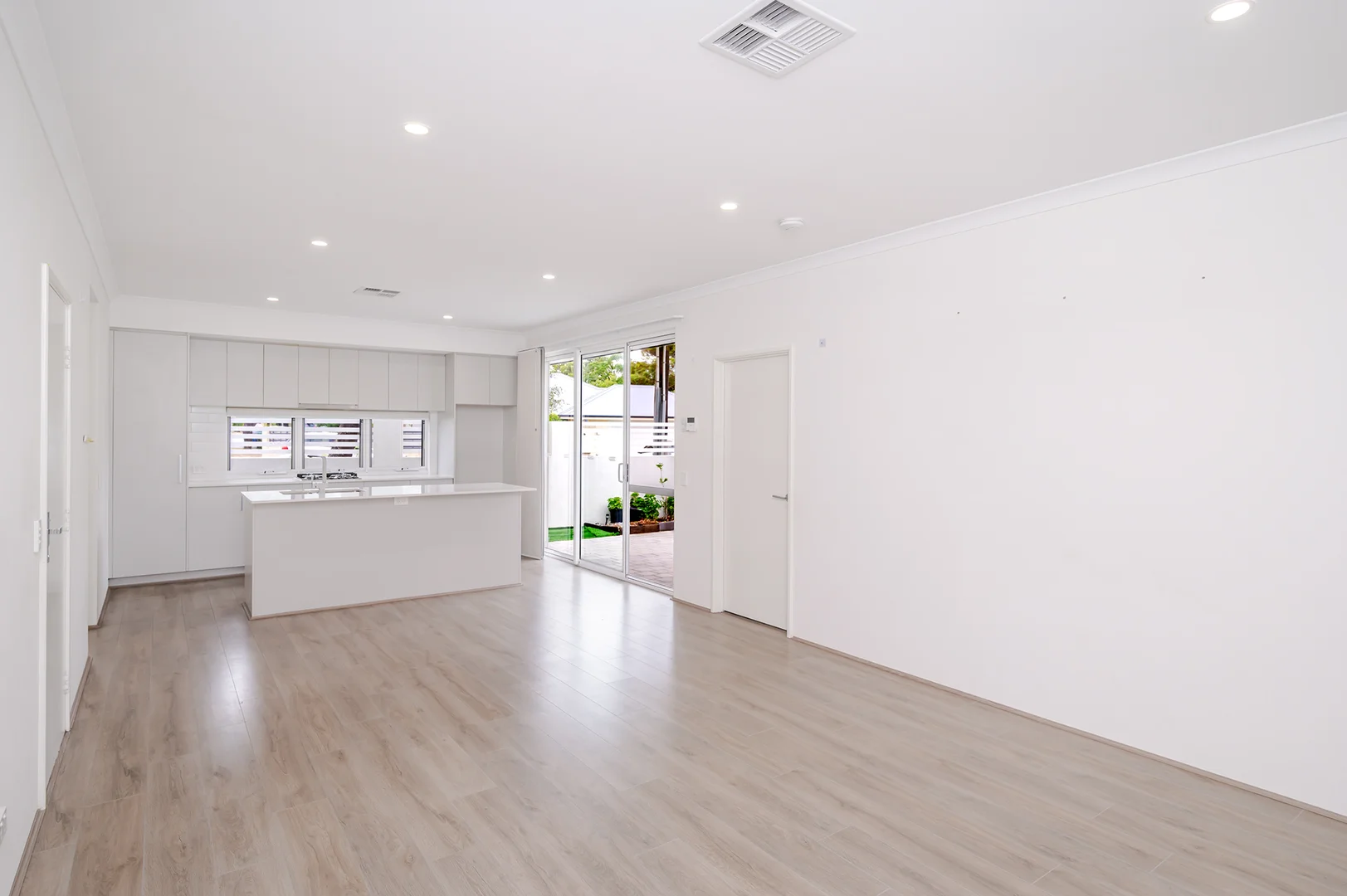 Additional image 4 of 8A Deering Street, Westminster WA 6061