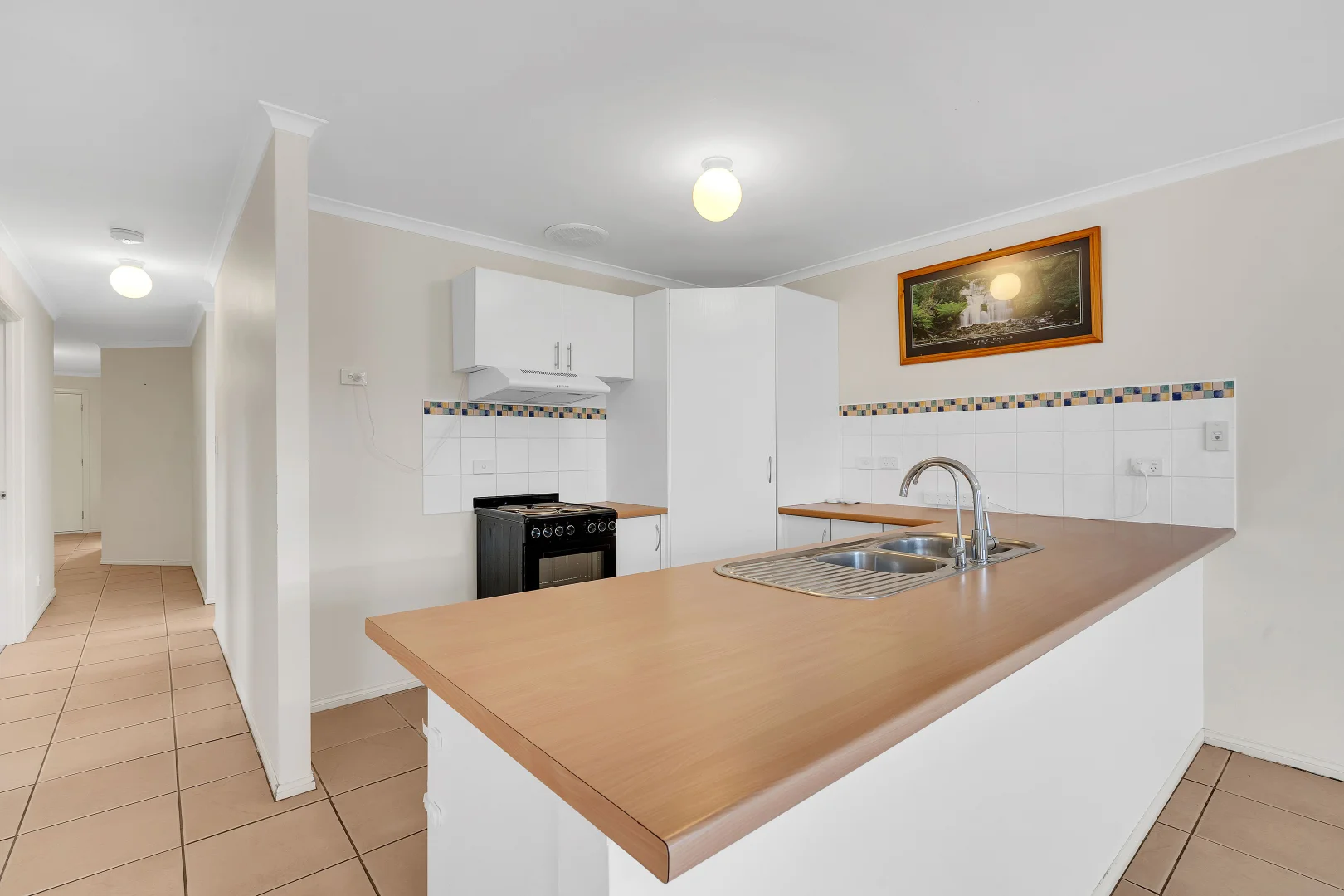 Additional image 3 of 31 Mary Crescent, Craigmore SA 5114