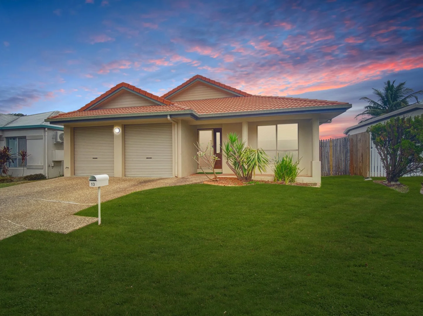 13 Scholars Pl, Douglas QLD 4814