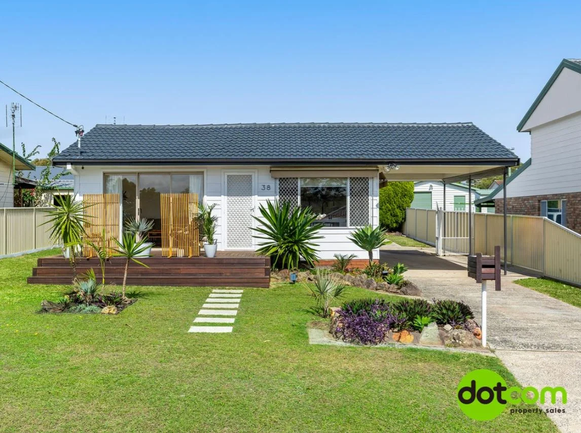 38 Kalulah Avenue, Gorokan NSW 2263