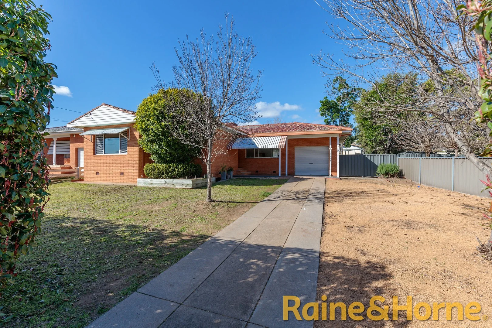 10 Meek Street, Dubbo NSW 2830