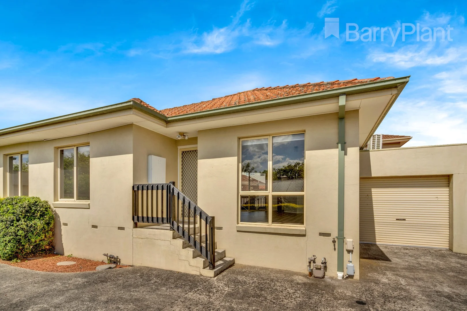 2/132 St Vigeons Road, Reservoir VIC 3073