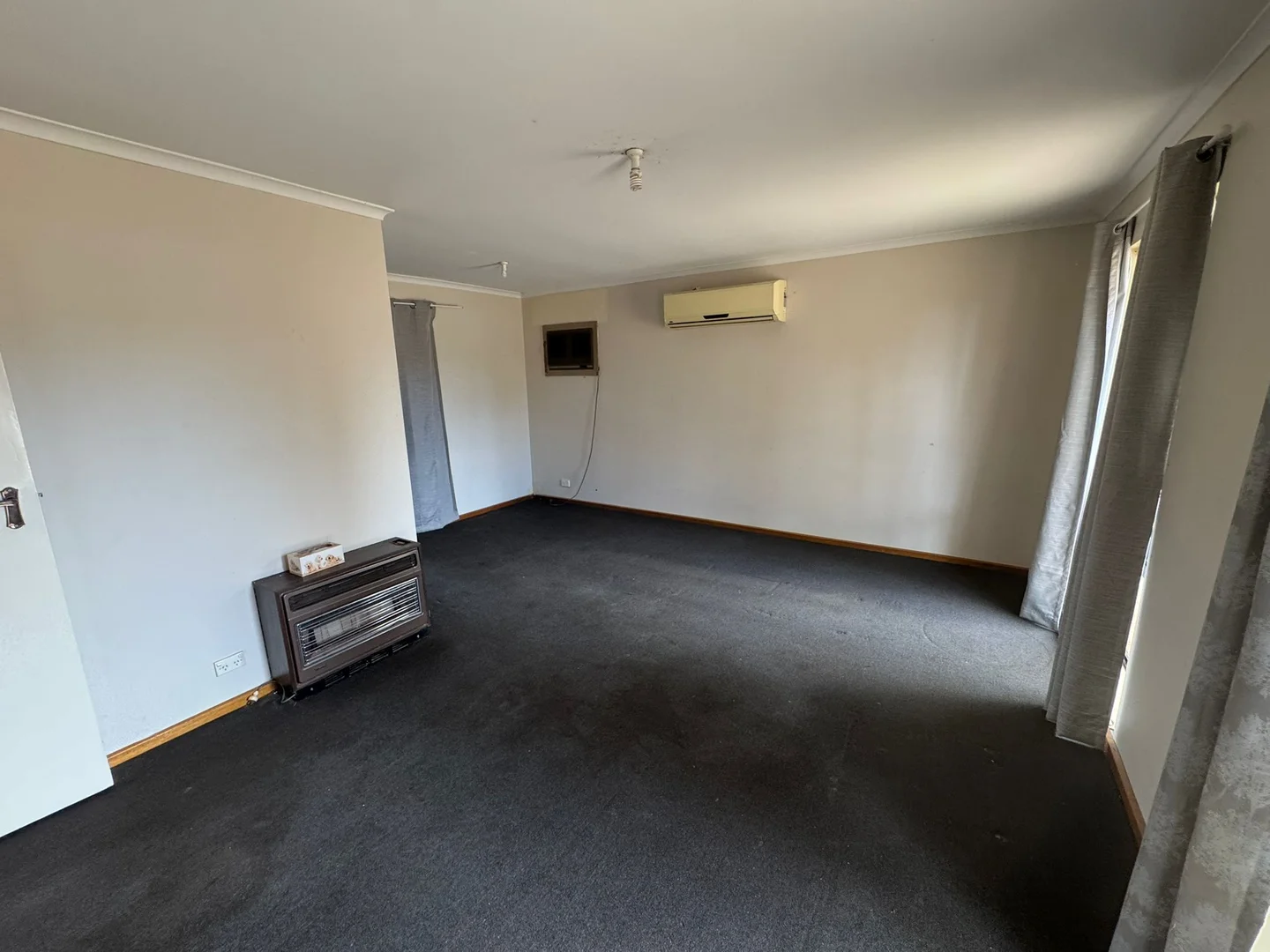 128 Andrew Smith Dr, Parafield Gardens SA 5107 photo 4