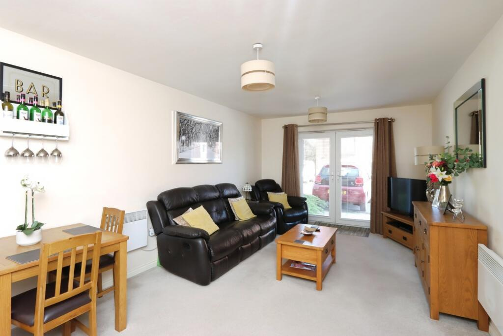 2 Bed Flat, Cuthbert Cooper Place, S9, N1 7GU photo 3