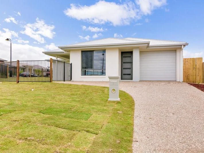 2/6 Gannet Street, Redbank Plains QLD 4301