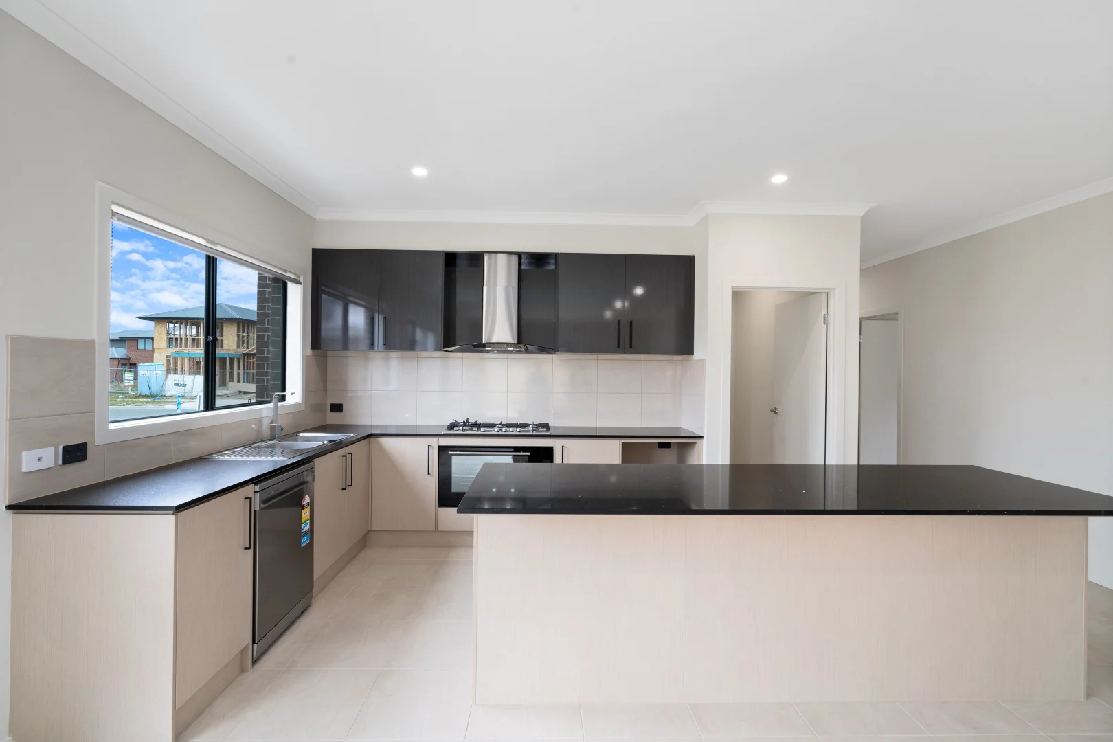 Additional image 3 of 8 Cadenza Street, Clyde VIC 3978