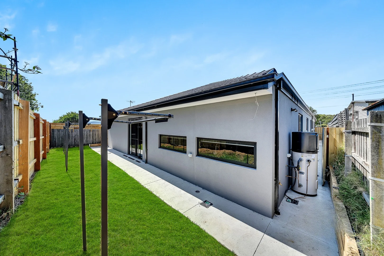 Additional image 10 of 1 and 2/118 Power Road, Doveton VIC 3177
