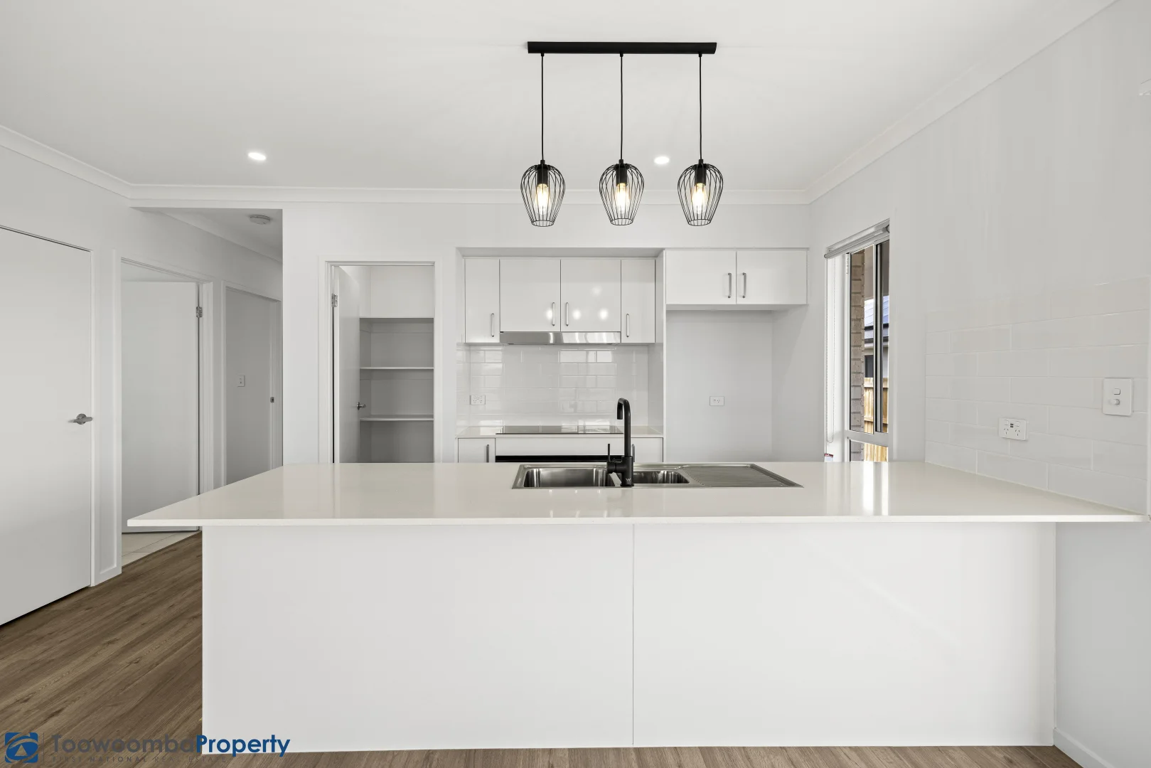 Additional image 3 of 5 Dunmall Crescent, Glenvale QLD 4350