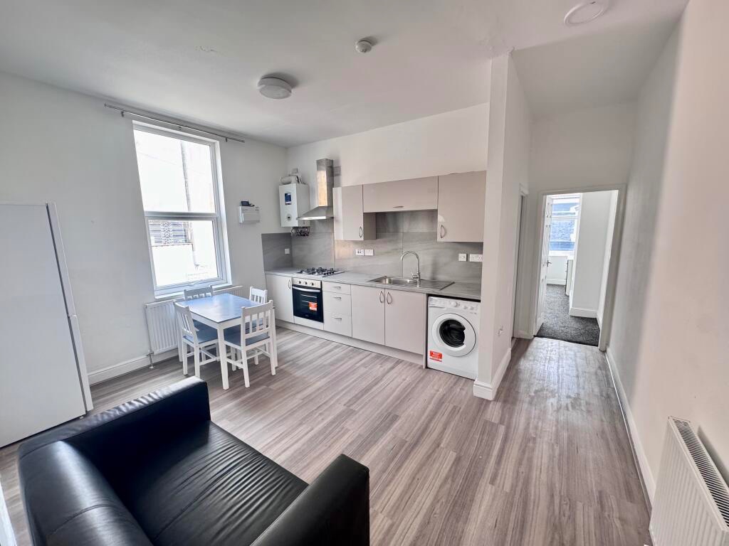 Additional image 10 of 2 Bed Flat, Hartley Road, NG7, N1 7GU
