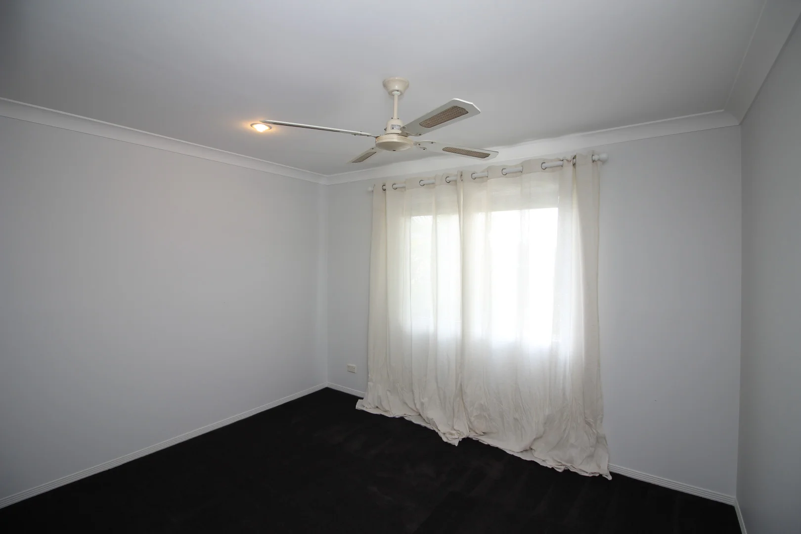 Additional image 10 of 5/38-40 Robert Street, Labrador QLD 4215