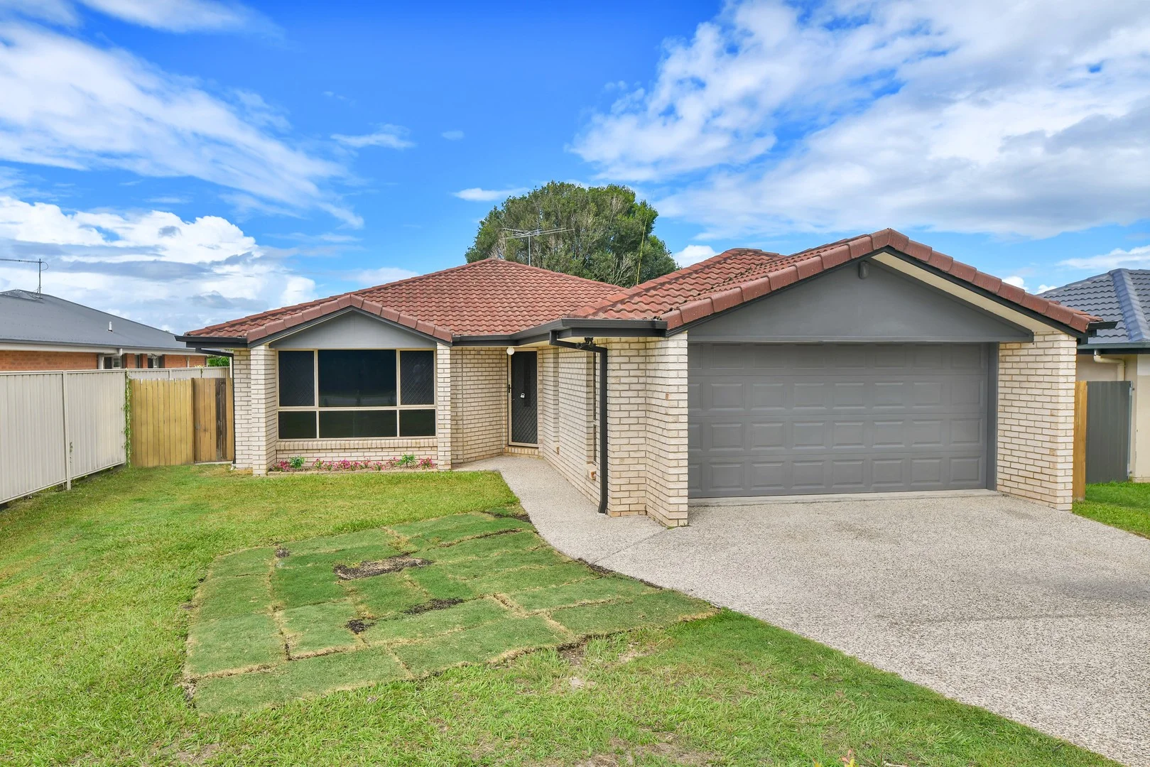 11 Alpha Avenue, Crestmead QLD 4132