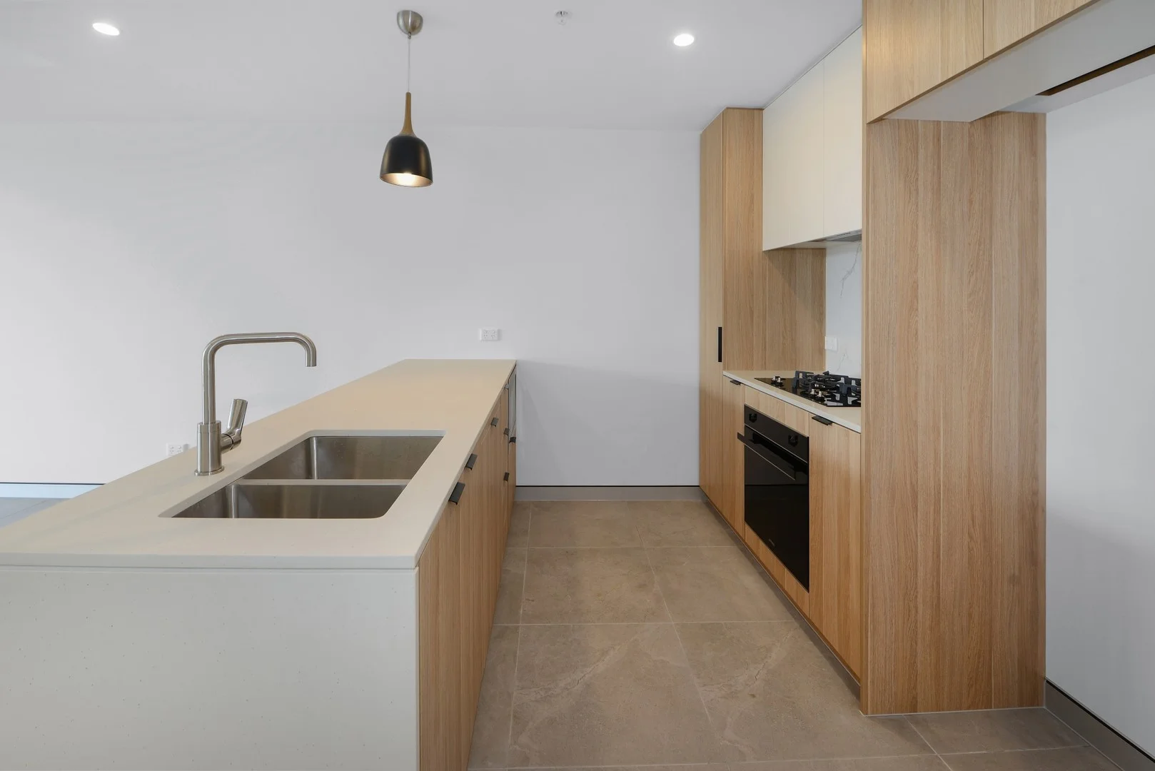 107/177 Albany St, Point Frederick NSW 2250
