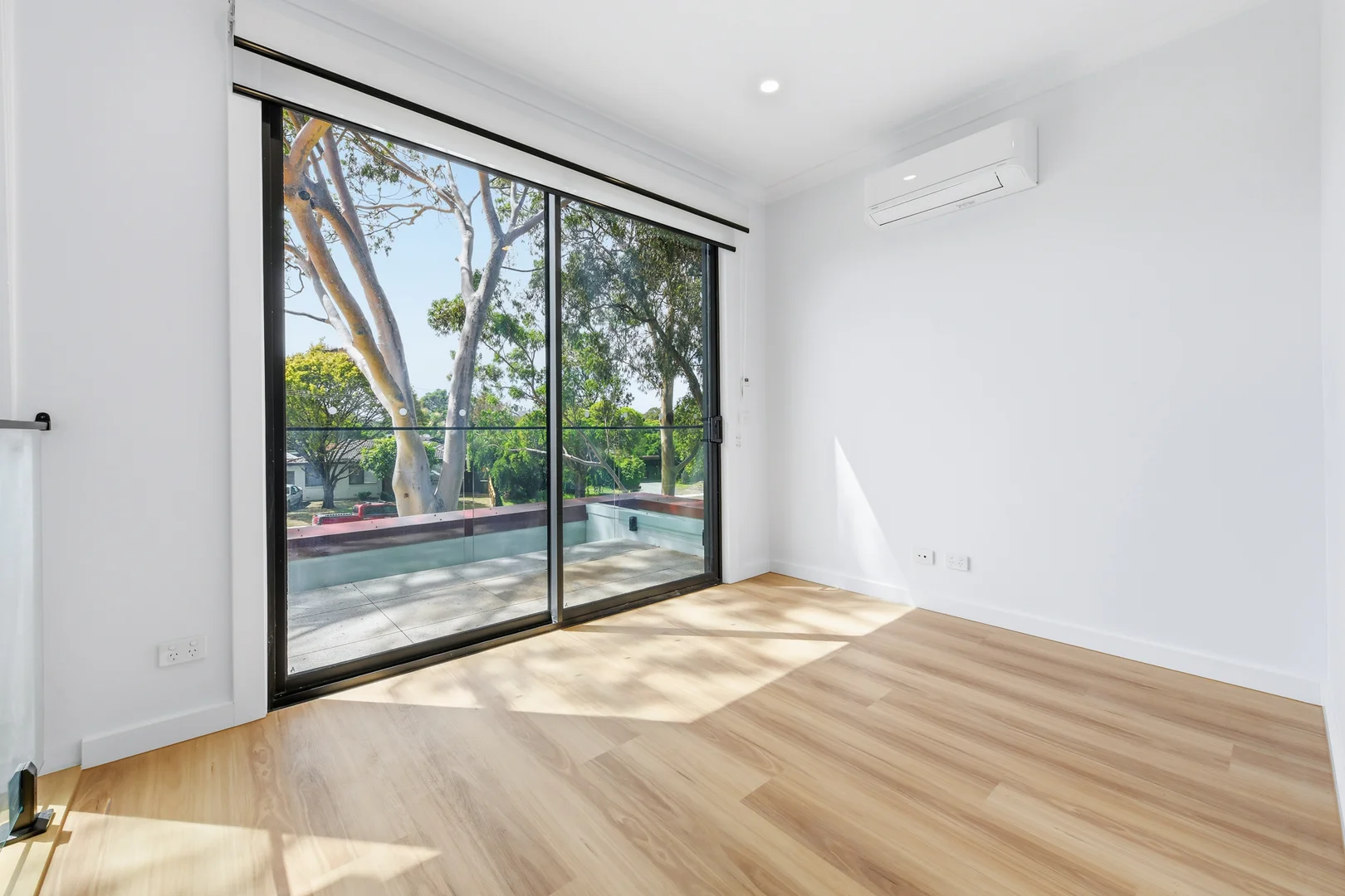 Additional image 4 of 2&3/103 Capital Avenue, Glen Waverley VIC 3150