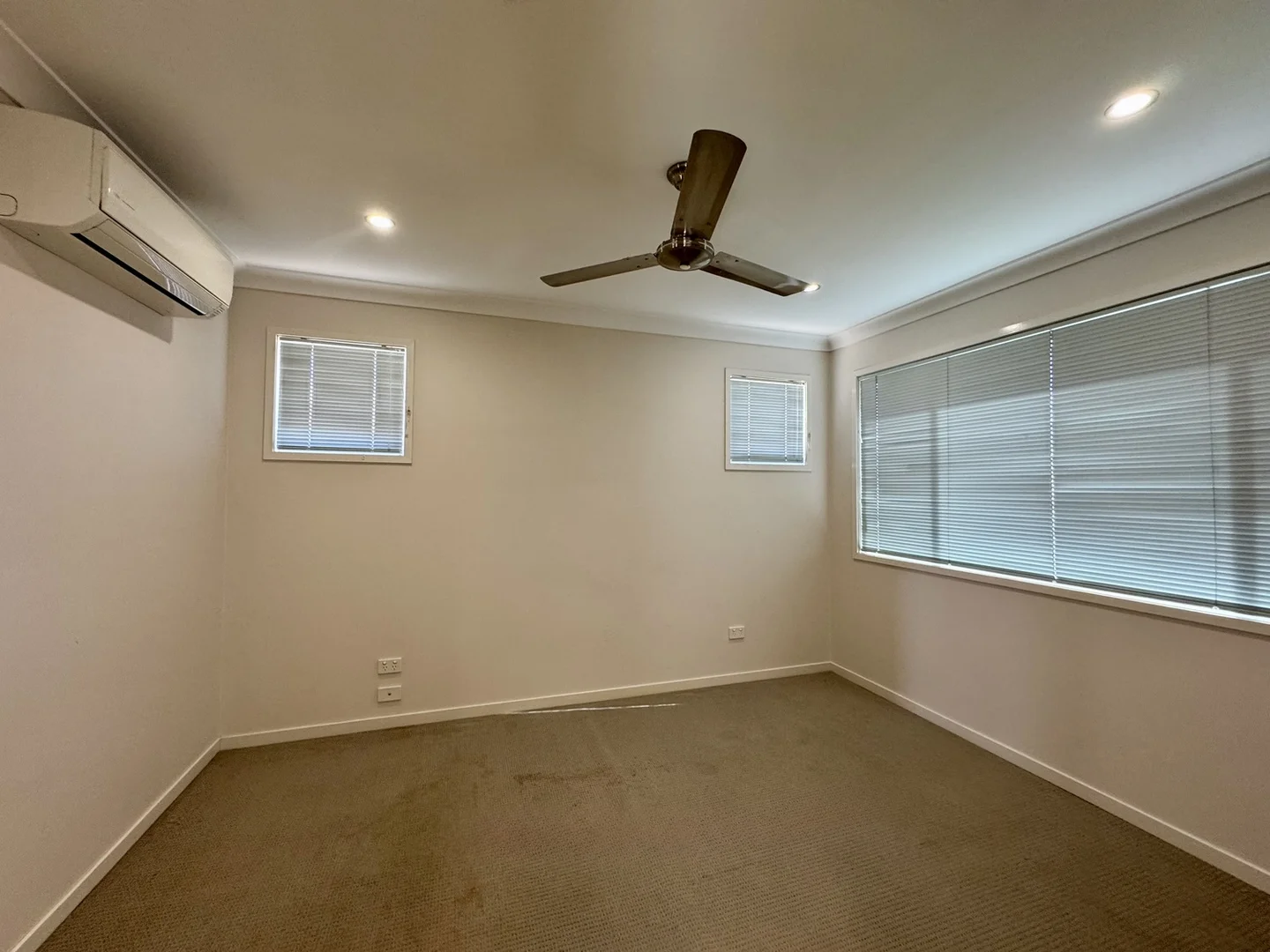 Additional image 10 of 2/19 OXLEY Drive, Moranbah QLD 4744