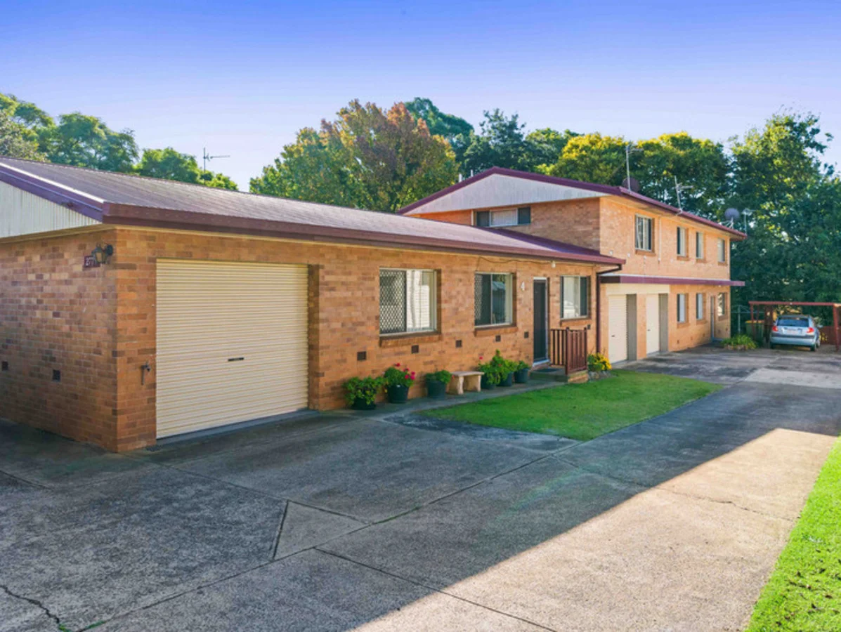 1/277a James Street, Newtown QLD 4350