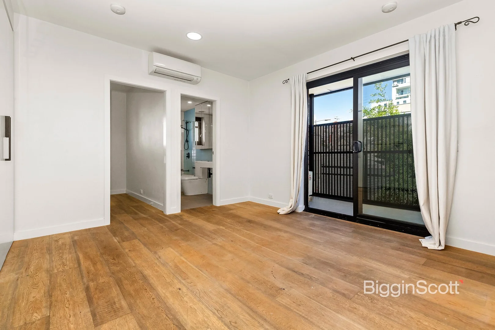 107/462 Victoria Parade, East Melbourne VIC 3002