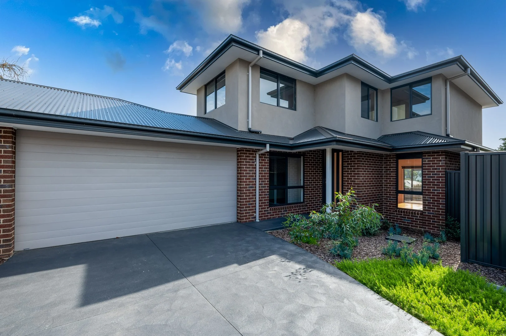 2/1 McIlraith Court, Croydon VIC 3136