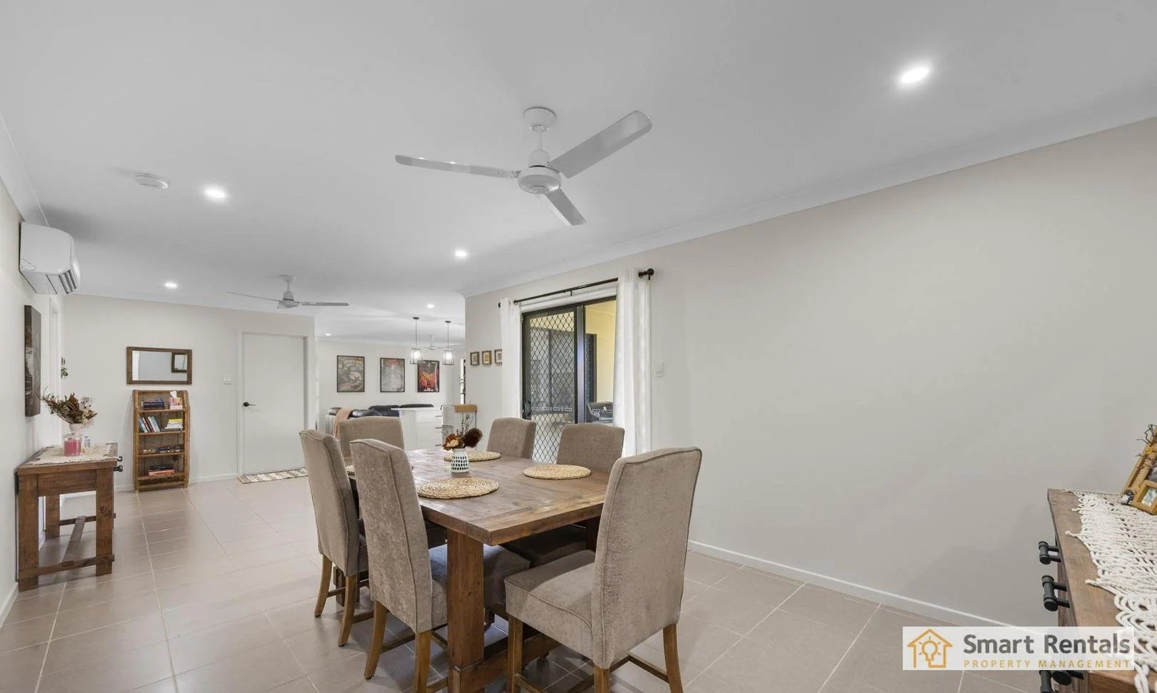 63 Hillock Crescent, Bushland Beach QLD 4818 photo 4