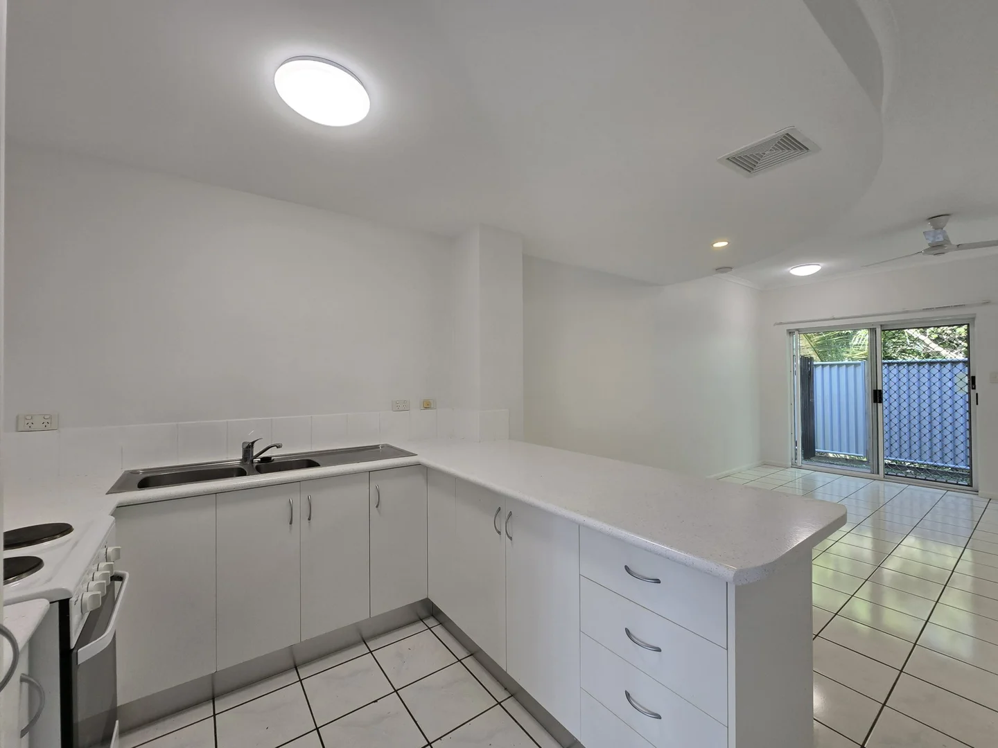 Additional image 2 of 10/42 Springfield Cresent, Manoora QLD 4870