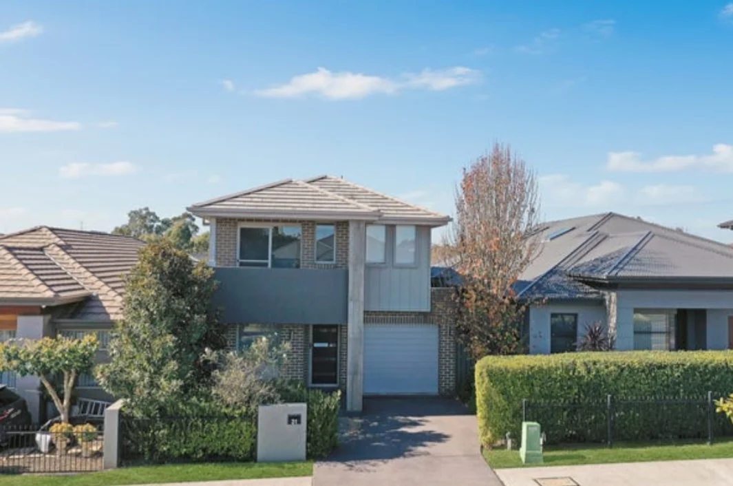 21 Village Circuit, Gregory Hills NSW 2557