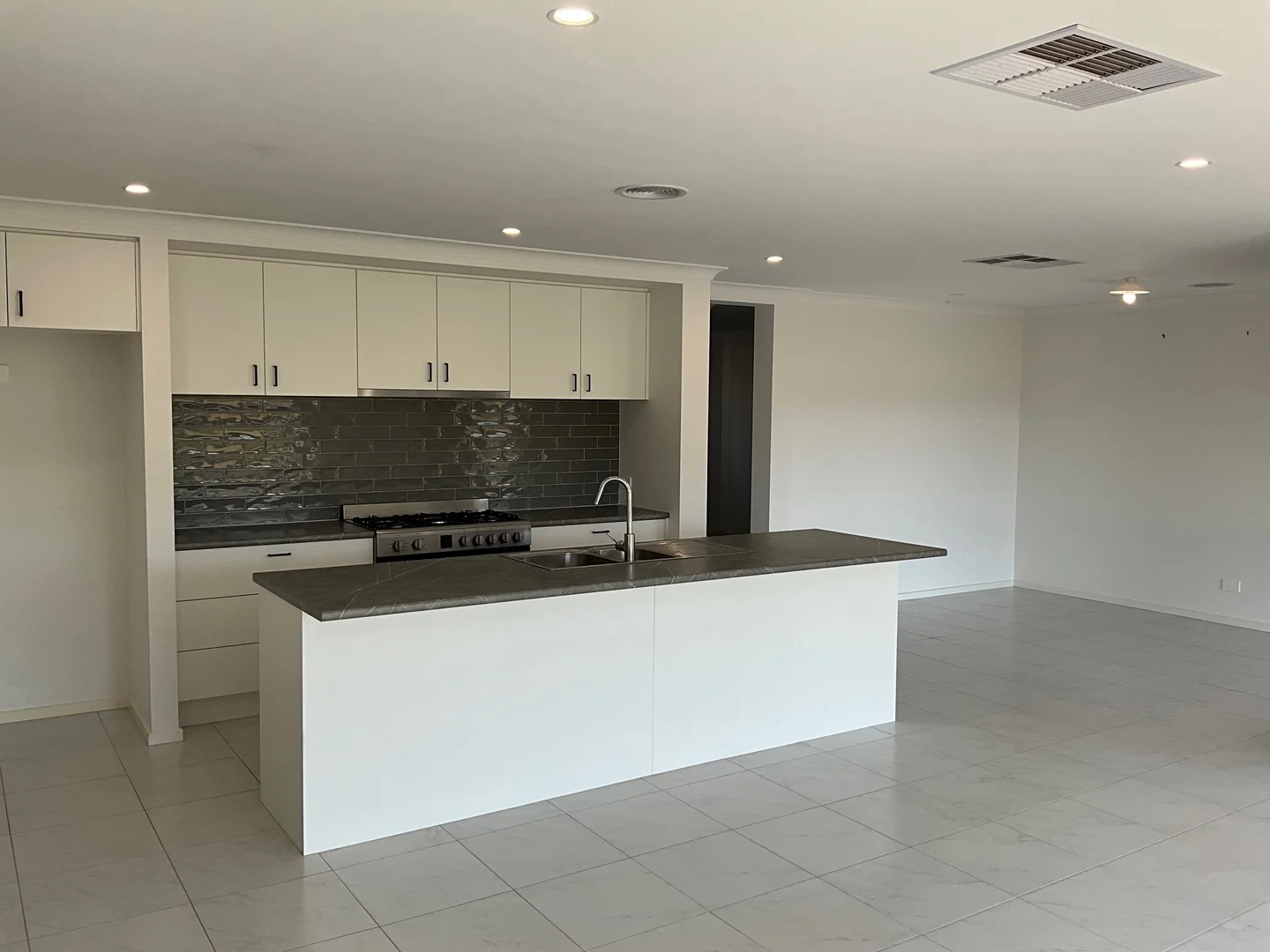 Additional image 2 of 11 Toby Crescent, Tatura VIC 3616