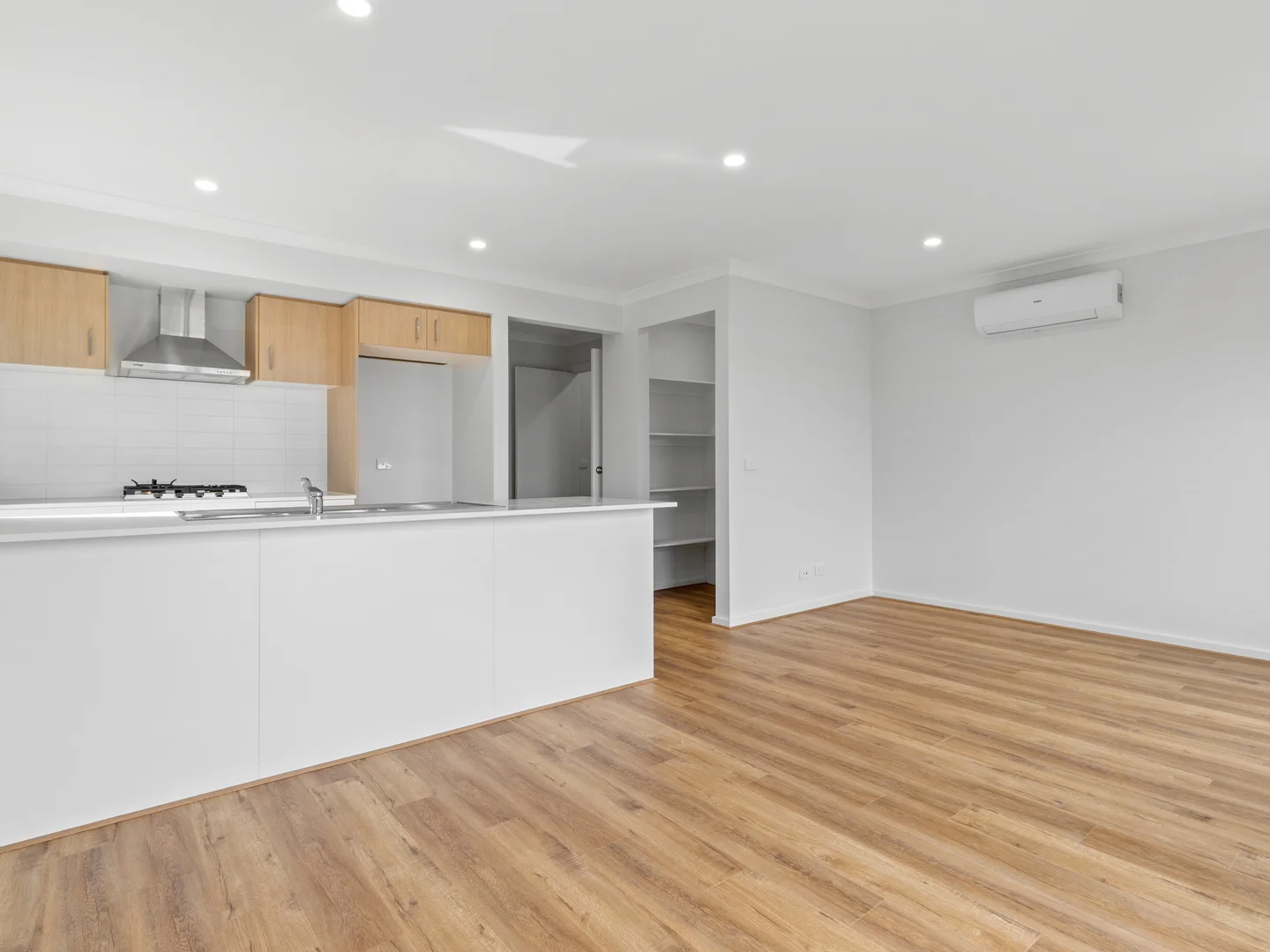 Additional image 3 of 97 Adelong Boulevard, Cobblebank VIC 3338