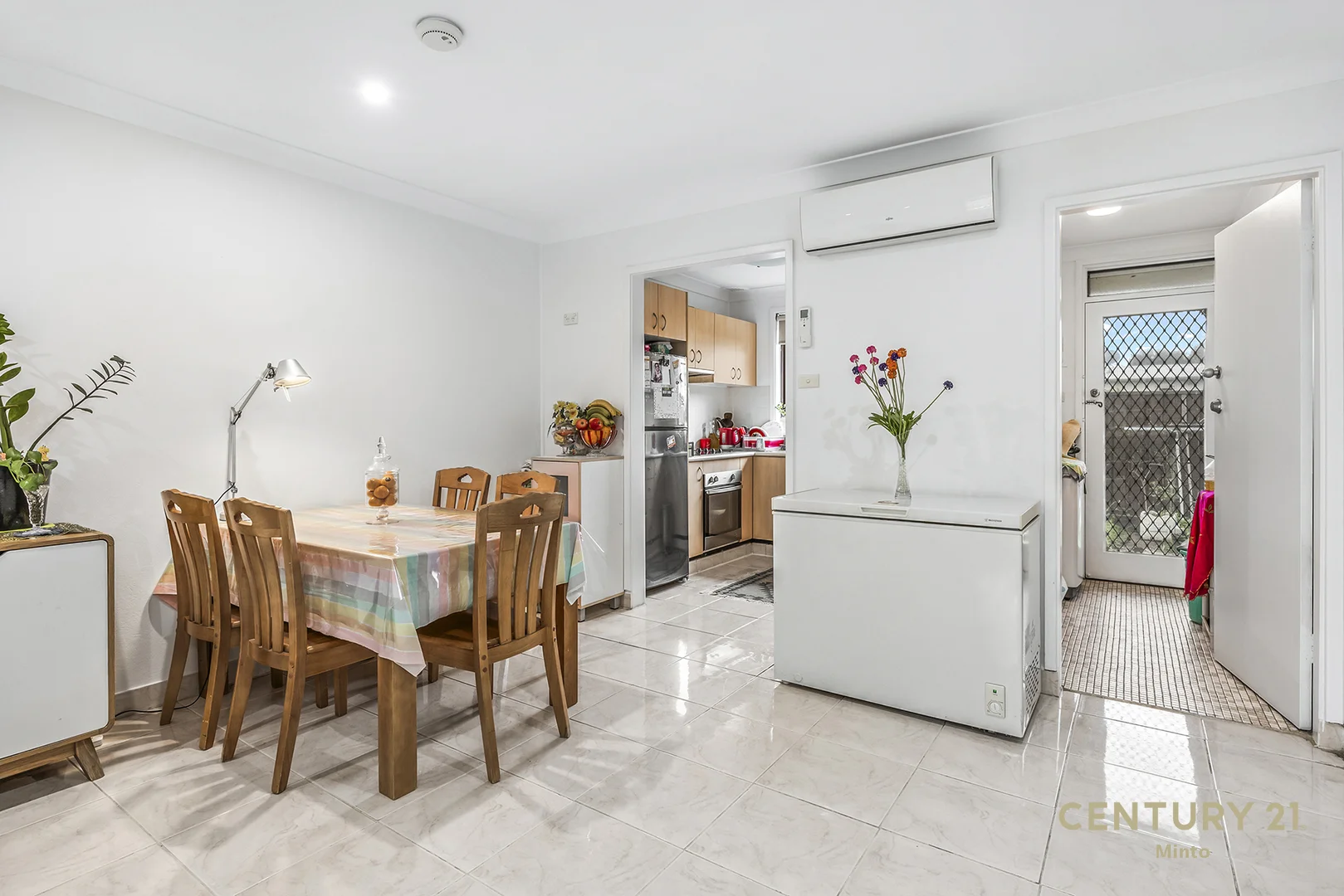 3/34 Minto Road, Minto NSW 2566 photo 4