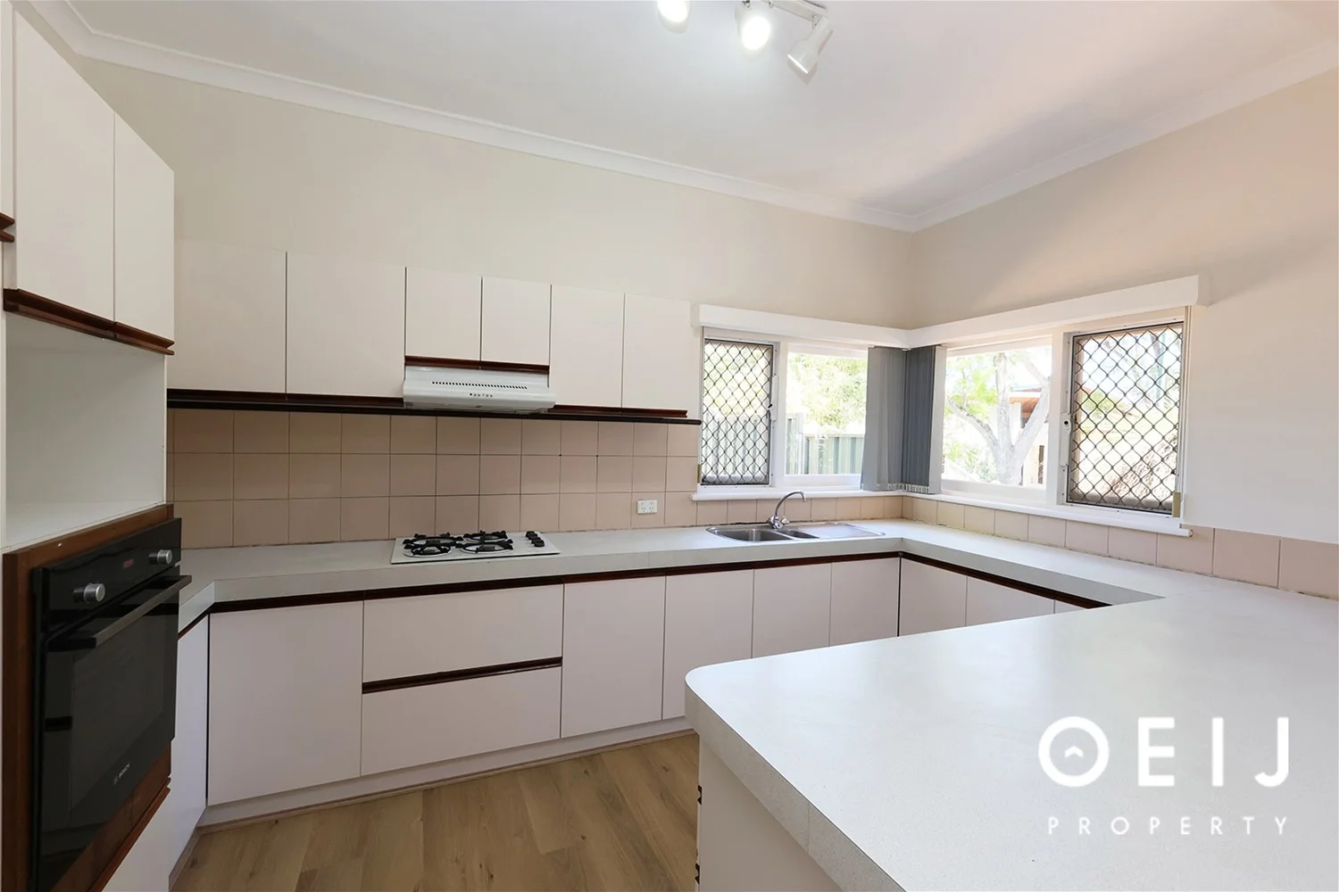 Additional image 3 of 10 Batavia Way, Salter Point WA 6152